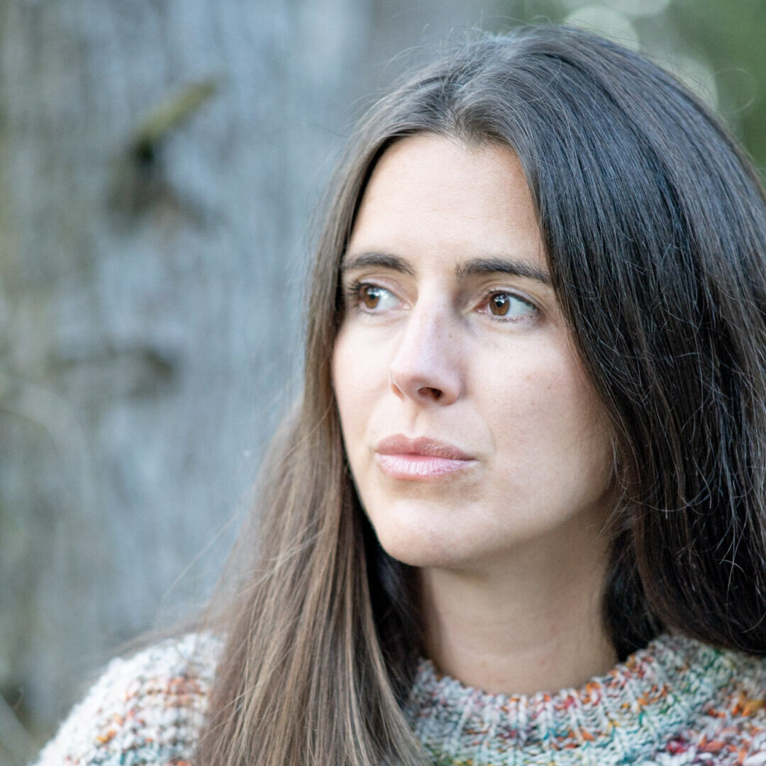 Natalie Holt headshot