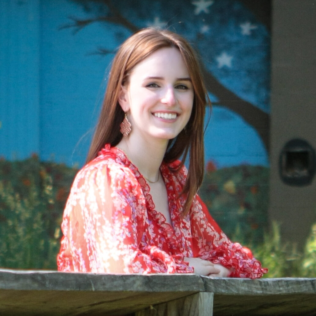 Reka senior headshot